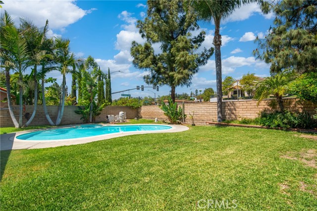 Detail Gallery Image 19 of 20 For 1643 Silver Rain Dr, Diamond Bar,  CA 91765 - 4 Beds | 2/1 Baths