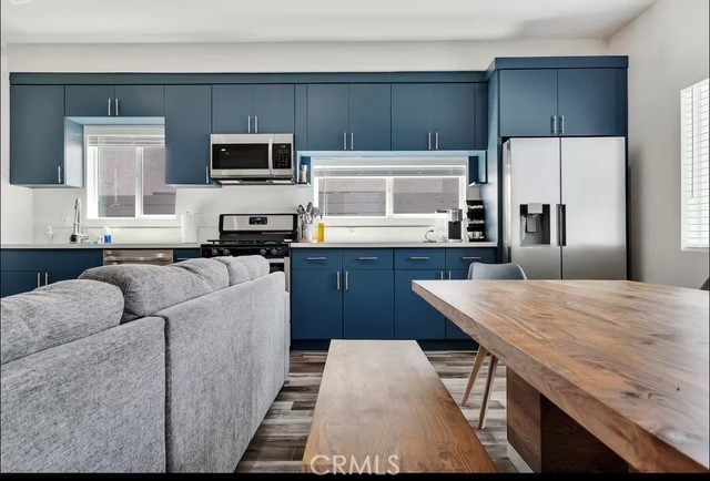 219 S Greenwood Avenue, Montebello CA: https://media.crmls.org/medias/9db591a4-a31b-4261-ab83-6ddd2062a23e.jpg