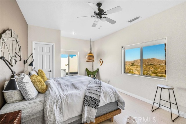 7423 Juniper Road, Joshua Tree CA: https://media.crmls.org/medias/9db5bb5b-1bf5-4af3-8414-77b39919e332.jpg