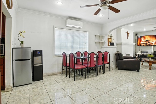 Detail Gallery Image 8 of 39 For 2662 Rich St, Los Angeles,  CA 90039 - 3 Beds | 2 Baths