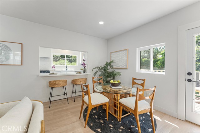 Detail Gallery Image 15 of 29 For 2626 Crestmoore Pl, Los Angeles,  CA 90065 - 2 Beds | 2 Baths