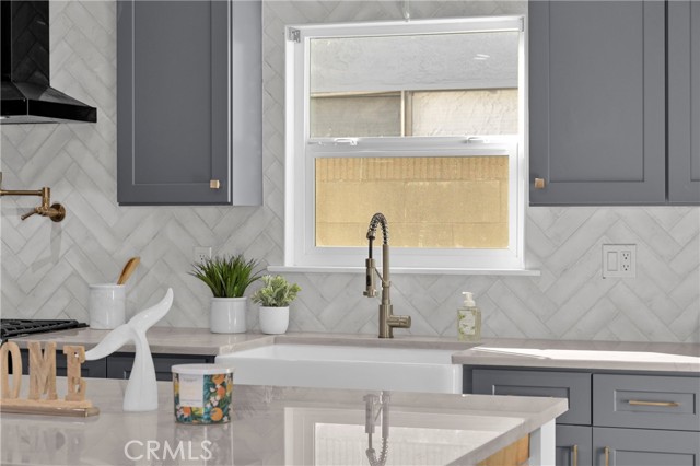 Image 9 of 53 For 8326 Fontainbleau Way