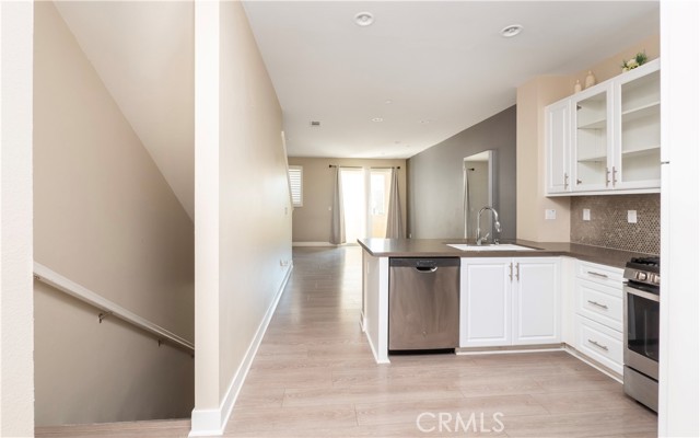 Detail Gallery Image 17 of 58 For 1150 Newberry, Claremont,  CA 91711 - 2 Beds | 3 Baths