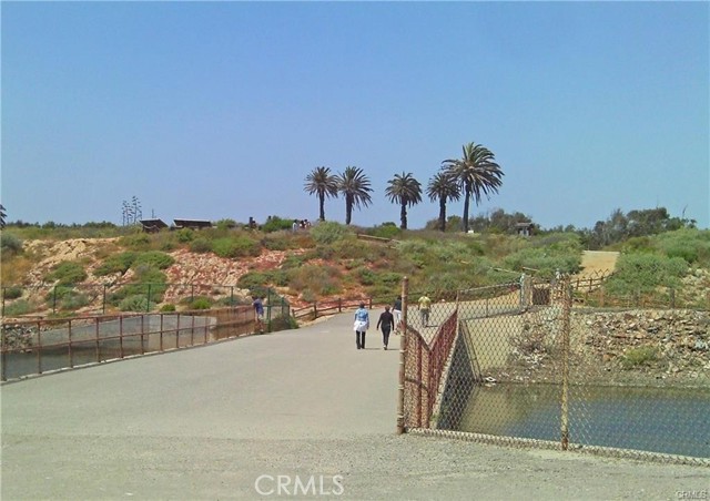 16960 Algonquin Street, Huntington Beach CA: https://media.crmls.org/medias/9db76423-2c5c-42ea-8d2f-d21bc993fd72.jpg