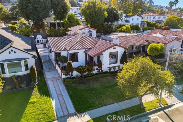 Detail Gallery Image 29 of 35 For 4251 Angeles Vista Bld, View Park,  CA 90008 - 3 Beds | 2 Baths