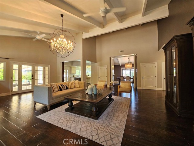 940 N Silent Ranch Drive, Glendora CA: https://media.crmls.org/medias/9db9a584-04c2-4c4b-b891-7bfe59a680d2.jpg