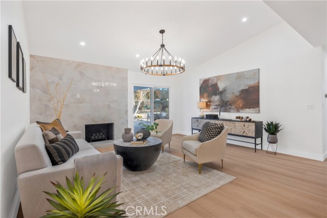 Detail Gallery Image 4 of 41 For 21952 Esplendor, Mission Viejo,  CA 92691 - 4 Beds | 2 Baths