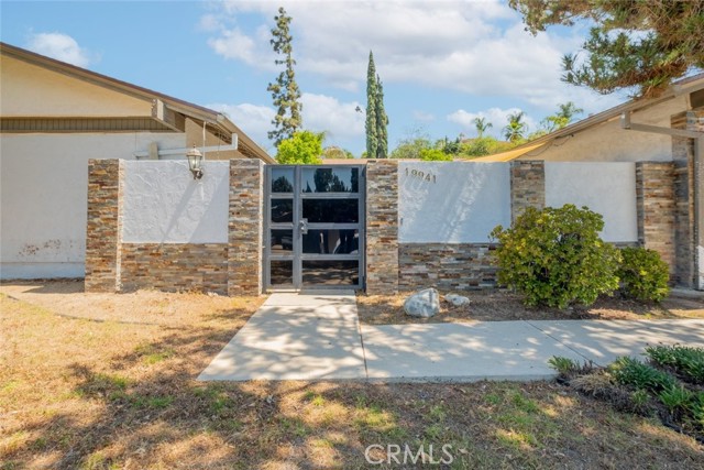 19941 Hiawatha Street, Chatsworth CA: https://media.crmls.org/medias/9dba4520-8a1c-4482-b51b-aacb5bf2ac81.jpg