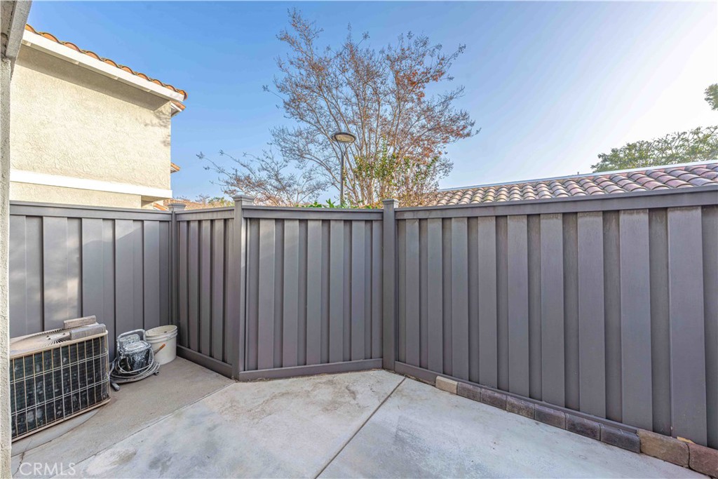 MLS #OC25269803 image #22