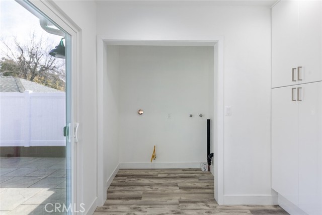 Detail Gallery Image 18 of 35 For 3849 Mayfield Ave, Glendale,  CA 91214 - 3 Beds | 2 Baths