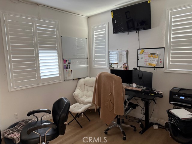 Detail Gallery Image 5 of 21 For 5644 Altamura Way, Fontana,  CA 92336 - 5 Beds | 3 Baths