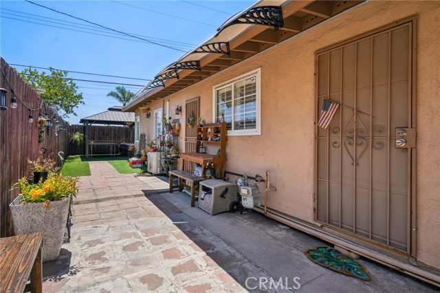 9642 Aero Drive, Pico Rivera CA: https://media.crmls.org/medias/9dbe0bdc-d581-4198-b4af-afd34434b25a.jpg