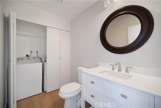 18516 Mayall Street, Northridge CA: https://media.crmls.org/medias/9dbe22ec-80c7-42e1-a258-5de63f3cfa39.jpg
