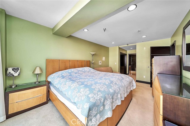 Detail Gallery Image 15 of 31 For 702 S Serrano Ave #405,  Los Angeles,  CA 90005 - 2 Beds | 2 Baths