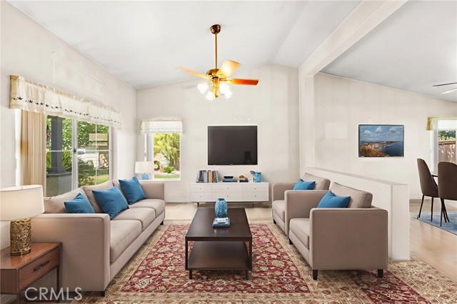 2755 Cambridge Avenue, Hemet CA: https://media.crmls.org/medias/9dbf80b3-dcf4-4e1f-a8c8-c348c2ffac2c.jpg
