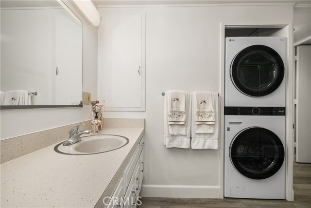 Detail Gallery Image 31 of 65 For 1562 Golden Rain Rd #44I,  Seal Beach,  CA 90740 - 2 Beds | 1 Baths