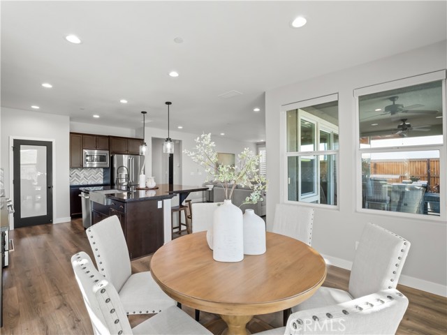 Detail Gallery Image 20 of 52 For 4483 Crown Bluffs Dr, Madera,  CA 93636 - 4 Beds | 3 Baths