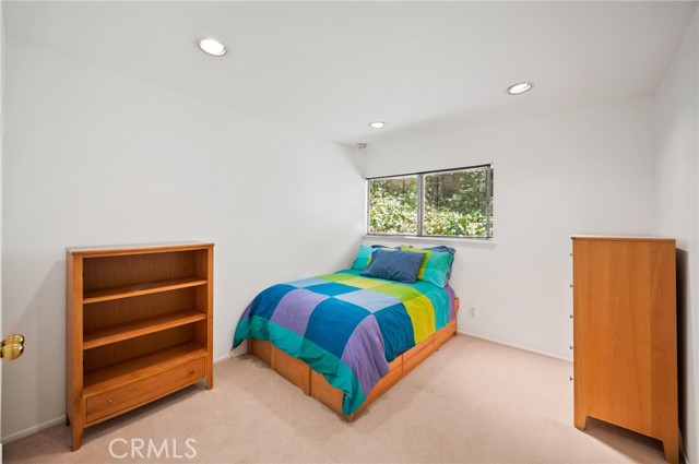 17034 Escalon Drive, Encino CA: https://media.crmls.org/medias/9dc0e9b5-5bb3-4398-98a4-c77e52fd24e0.jpg