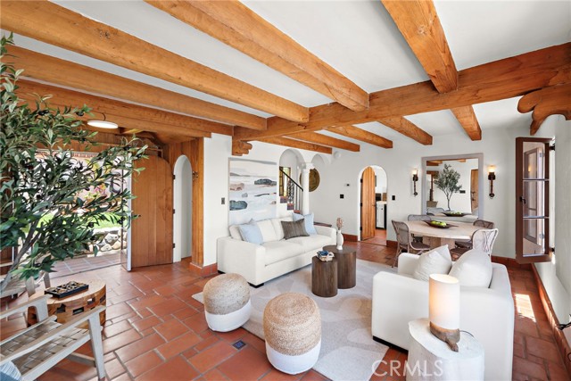 606 Avenida Victoria, San Clemente CA: https://media.crmls.org/medias/9dc10bcb-0bf4-48ef-be1e-2a6ea0a7ed9c.jpg