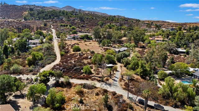 Detail Gallery Image 1 of 68 For 28311 Vista Del Valle, Hemet,  CA 92544 - 3 Beds | 2 Baths