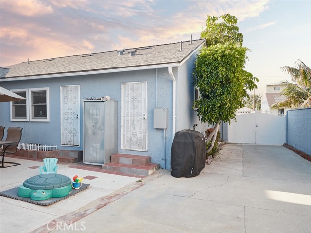 3322 117th Street, Inglewood, California 90303, 3 Bedrooms Bedrooms, ,3 BathroomsBathrooms,Single Family Residence,For Sale,117th,SB24060028