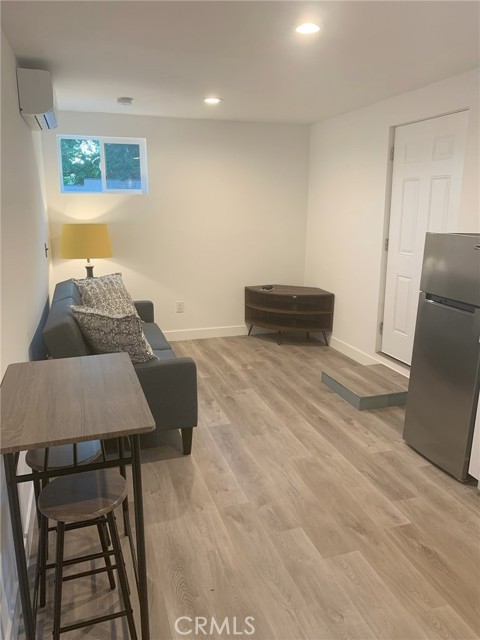 Detail Gallery Image 32 of 37 For 20933 Hemmingway St, Canoga Park,  CA 91304 - 4 Beds | 3 Baths