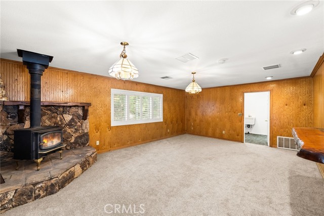 Image 9 of 46 For 31686 Luring Pines Circle