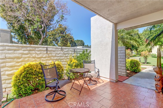2049 Via Mariposa East, Laguna Woods CA: https://media.crmls.org/medias/9dc2bcf9-6766-4712-a33b-2bf1f226d8b5.jpg