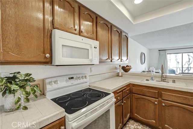 Detail Gallery Image 8 of 22 For 4214 Apricot Dr #4214,  Irvine,  CA 92618 - 1 Beds | 1 Baths