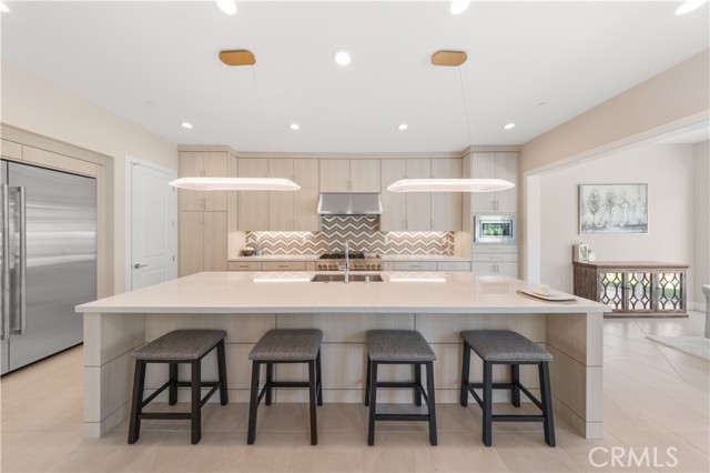 390 Riverbend, Lake Forest CA: https://media.crmls.org/medias/9dc34c6f-1b57-4066-871b-99da1b52a545.jpg