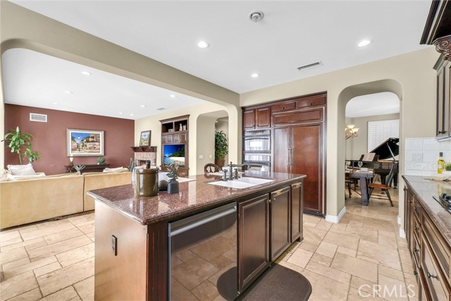 Detail Gallery Image 31 of 45 For 3328 S Crawford, Santa Ana,  CA 92704 - 5 Beds | 4/1 Baths