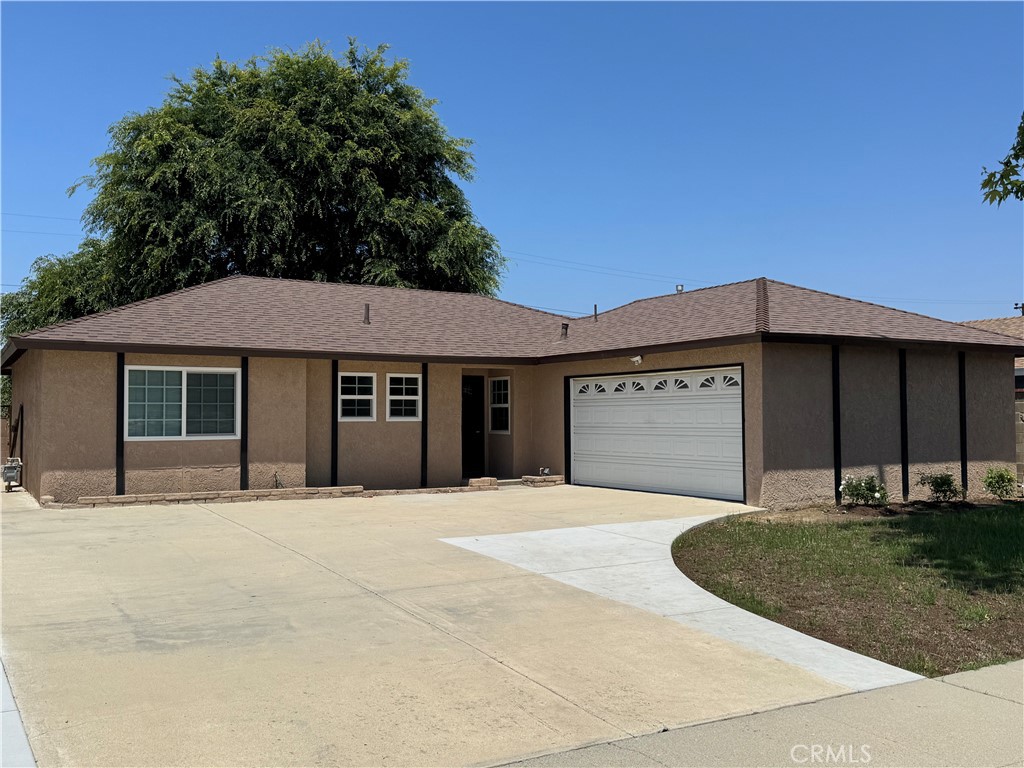 1343 Cherry Avenue