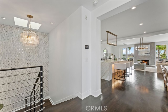 444 Morning Canyon Road, Corona del Mar CA: https://media.crmls.org/medias/9dc487b2-0116-4586-8bae-77ae038cc4e2.jpg