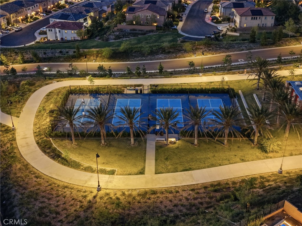 https://media.crmls.org/medias/9dc4b5b6-305b-4963-aee5-c96f7fa1bc55.jpg?preset=X-Large