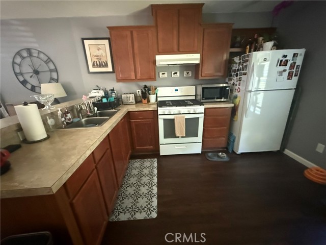 375 State 20 E Highway, Upper Lake CA: https://media.crmls.org/medias/9dc52855-5ec4-48d6-b6b8-bc8c85e787c9.jpg