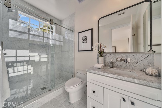 5451 Newcastle Lane, Calabasas CA: https://media.crmls.org/medias/9dc52b7a-9013-4708-9f95-180c6ed0bece.jpg