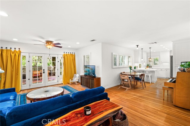 Detail Gallery Image 4 of 27 For 74 N N Buena Vista, Redlands,  CA 92373 - 3 Beds | 2 Baths