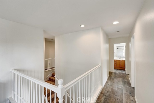 13576 Oxford Ct, Chino CA: https://media.crmls.org/medias/9dc66419-8ac1-4415-89de-044245d672a4.jpg