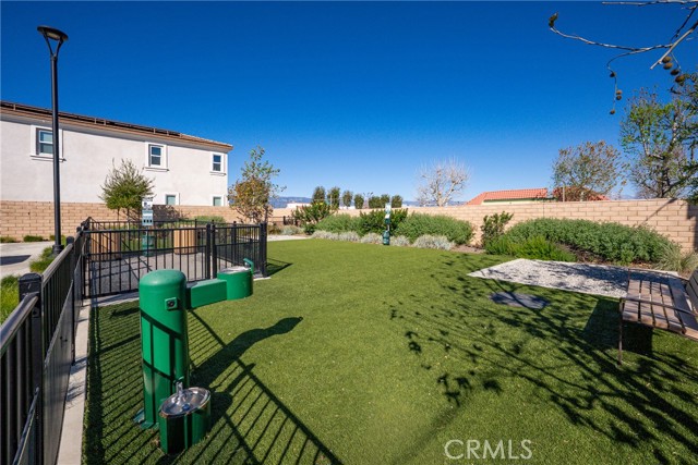Detail Gallery Image 33 of 38 For 208 Bonita Ln, Rialto,  CA 92376 - 3 Beds | 2/1 Baths