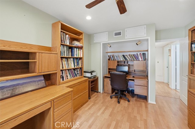 Detail Gallery Image 32 of 45 For 25085 Highspring, Newhall,  CA 91321 - 4 Beds | 2 Baths