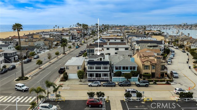 Detail Gallery Image 19 of 22 For 203 8th, Newport Beach,  CA 92661 - – Beds | – Baths