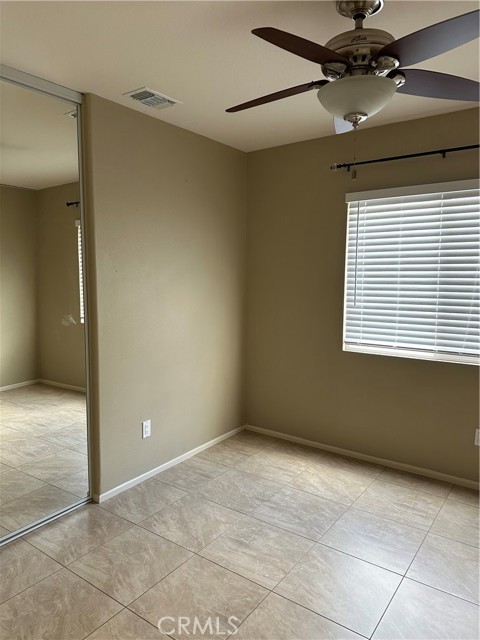 2165 Harris Street, Colton CA: https://media.crmls.org/medias/9dc8cd05-76c5-46c8-addc-43be90797946.jpg