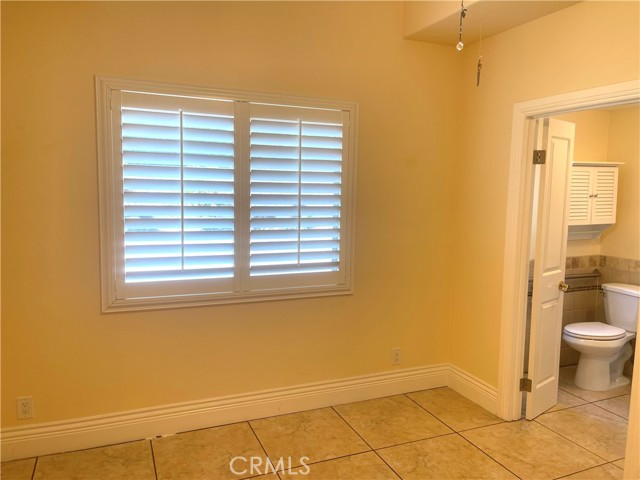 1060 Foxburg Road, Seal Beach CA: https://media.crmls.org/medias/9dc95b7c-3c90-4a34-b9cb-c531b0d57e58.jpg