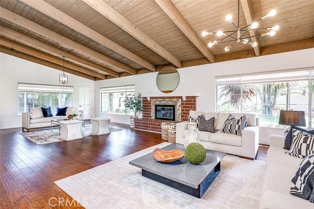 756 N Malden Avenue, Fullerton CA: https://media.crmls.org/medias/9dca04a4-f502-4a34-aeb1-1ce900fdb05d.jpg