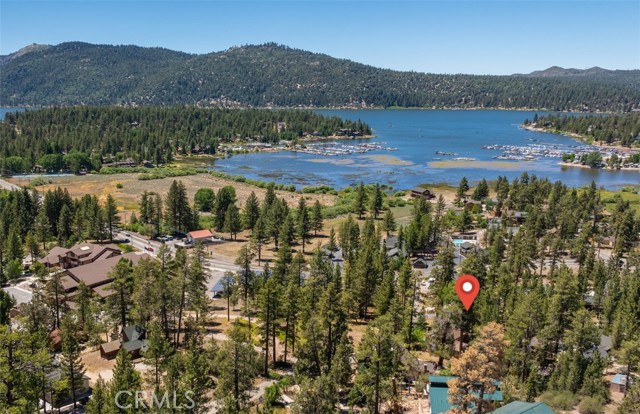 Detail Gallery Image 37 of 39 For 789 Iris Dr, Big Bear Lake,  CA 92315 - 3 Beds | 3 Baths