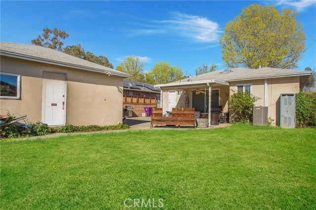 Detached garage has electricity and would make an excellent ADU opportunity