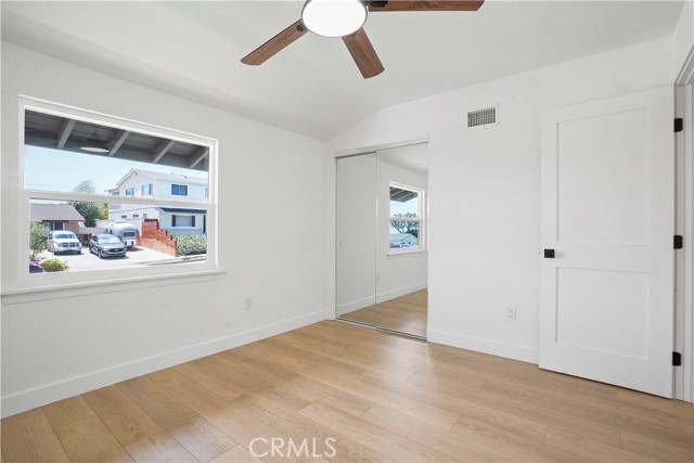270 Fairfax Avenue, Ventura CA: https://media.crmls.org/medias/9dcbc55b-c1c3-4915-a531-986432ac82a5.jpg