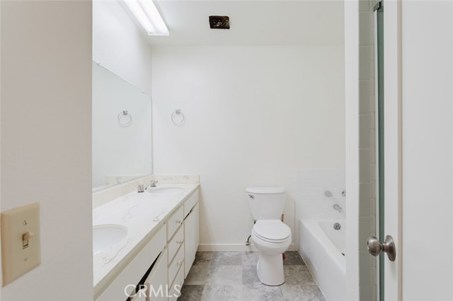310 North Jackson Street, 128 photo 21