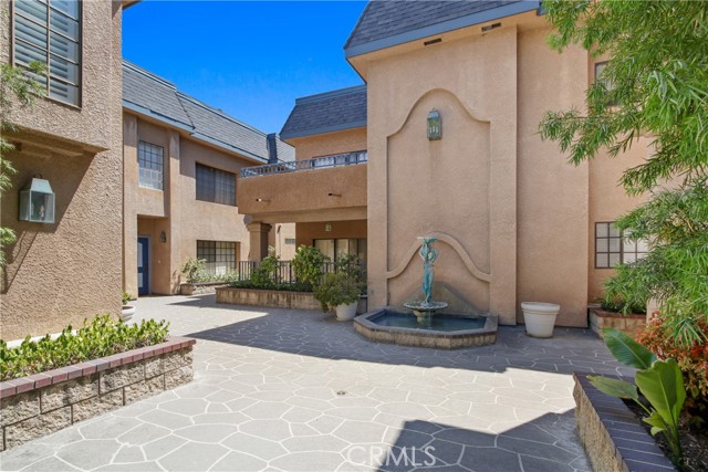 Detail Gallery Image 2 of 25 For 618 Fairview Ave #112,  Arcadia,  CA 91007 - 2 Beds | 2/1 Baths
