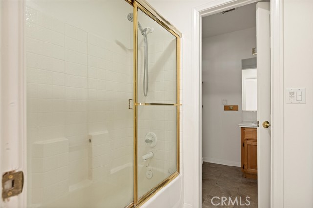 Detail Gallery Image 17 of 28 For 31471 Ocean View, Running Springs,  CA 92382 - 3 Beds | 2 Baths